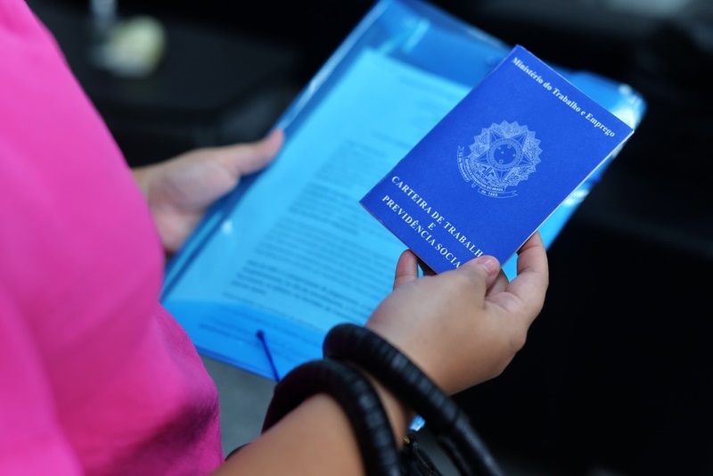 SineBahia anuncia oportunidades de trabalho e estágio em Teixeira de Freitas